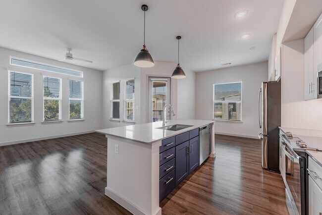 Interior Photo - Casagave At Larkspur