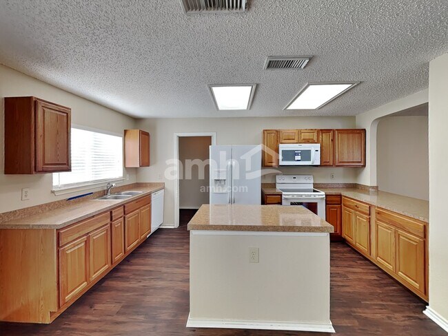 Foto del edificio - 9307 Sunlit Pt