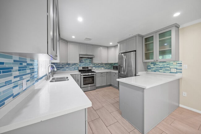 Foto del edificio - 1337 Douglas St