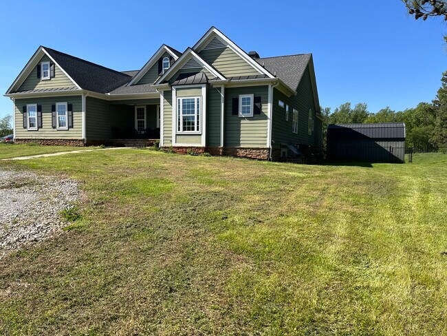 Foto del edificio - 8365 Wallace Wood Rd