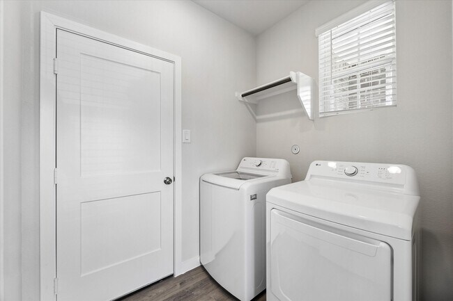 Building Photo - 11605 Whirlaway Dr