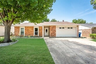 Building Photo - 622 Valley View Dr