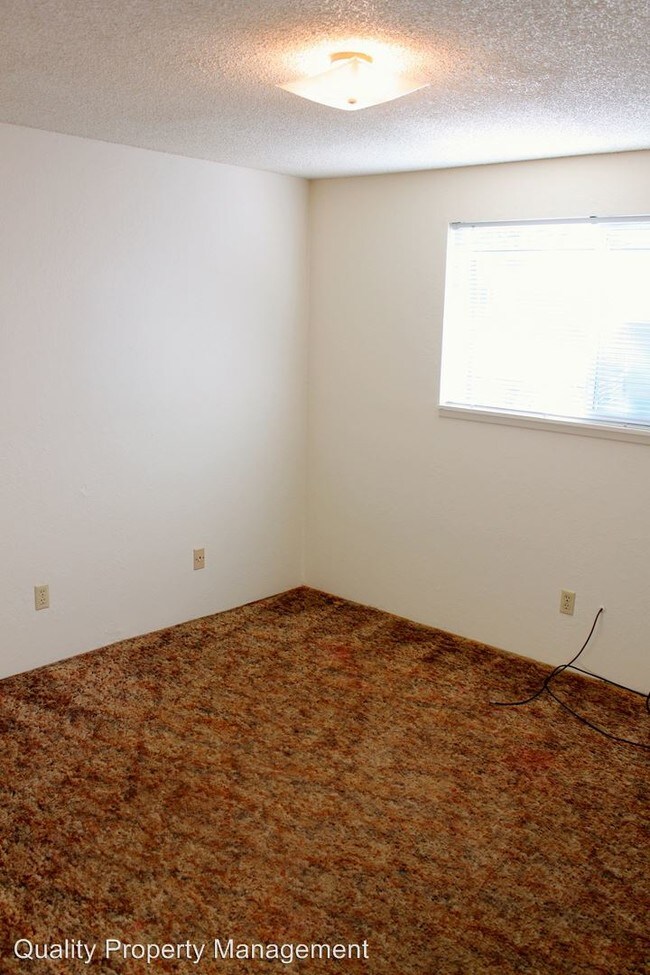 Building Photo - 3000 Palmyra St