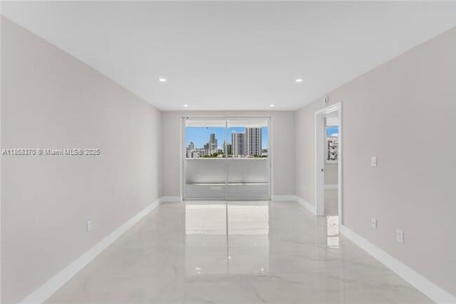 Foto del edificio - 1331 Lincoln Rd