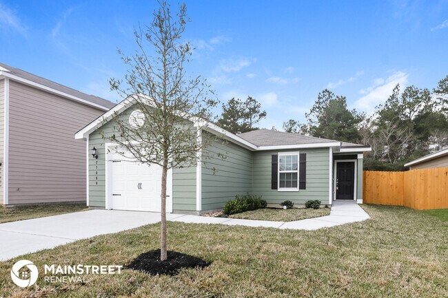 Building Photo - 27060 Leonard Dr