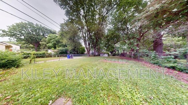 Building Photo - 12646 Riverview St