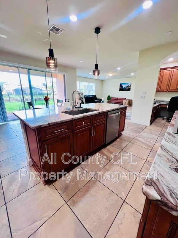 Foto del edificio - 11834 Aurelio Ln
