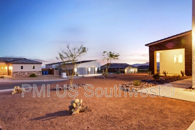 Foto del edificio - 2591 Trade Wind Dr