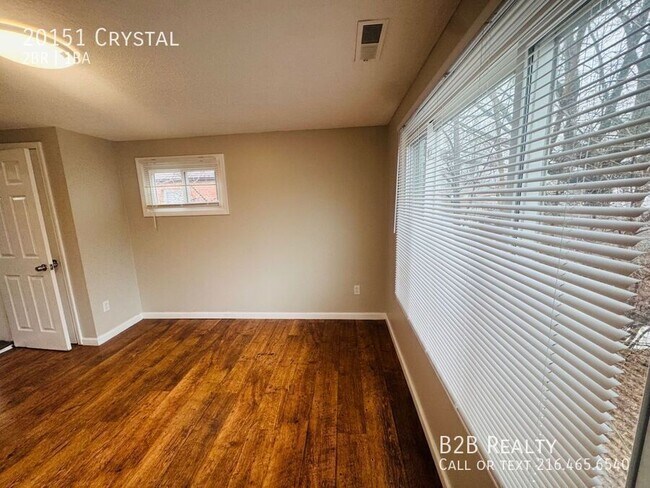 Foto del edificio - 20151 Crystal-