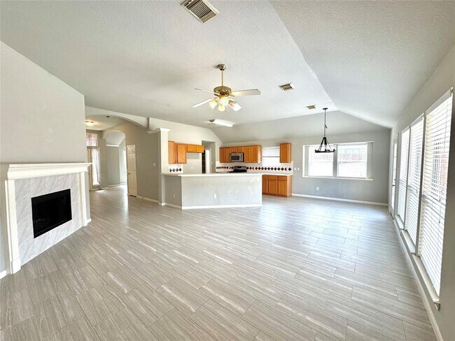 Foto del edificio - 19218 Misty Cove Dr