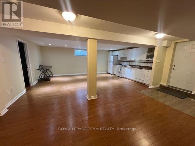 Building Photo - 685 Everlasting Crescent