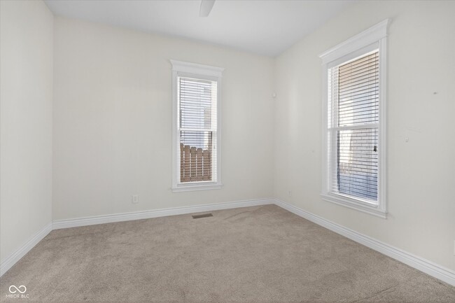 Building Photo - 916 Dawson St