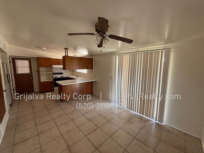 Building Photo - Spacious 3 Bedroom, 2 Bath Red Brick House...