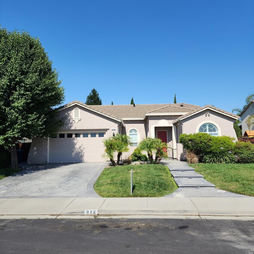 Primary Photo - 912 Shelter Cove Ct