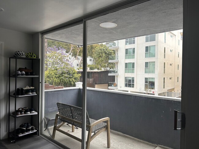 Foto del edificio - 11627 Chenault St