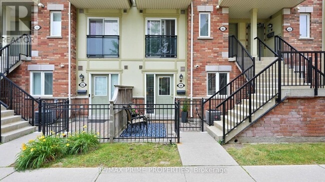 Building Photo - 2265-2265 Bur Oak Ave