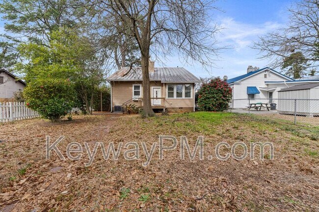 Foto del edificio - 938 Merry St