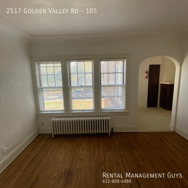 Building Photo - Spacious 1 Bedroom! Section 8 Welcome!