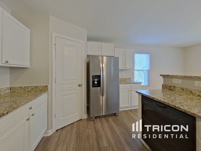 Building Photo - 4604 Montelena Dr