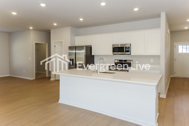 Foto del edificio - 113 Ashby Pond Dr