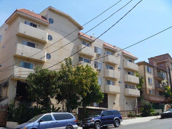 Foto del edificio - 2833 Francis Ave