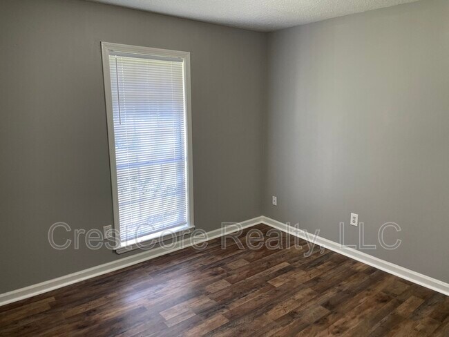 Foto del edificio - 5259 Broken Oak Dr