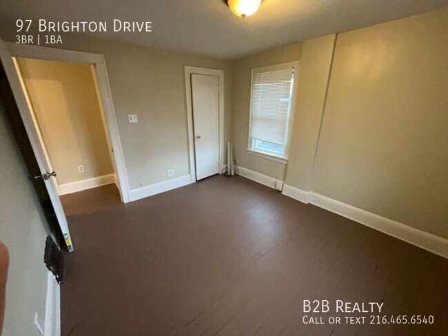 Foto del edificio - 97 Brighton Dr
