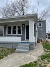 Building Photo - 729 Camp St