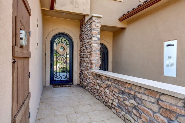 Foto del edificio - Gorgeous Townhome in The Villas of Hollytree!