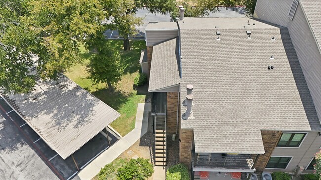 Building Photo - 8109 Skillman St