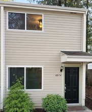 Building Photo - 4870-4874-4874 Sunnyside Rd SE