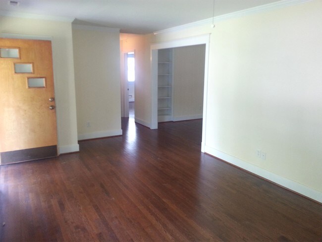 Foto del edificio - 6503 Kensington Ave