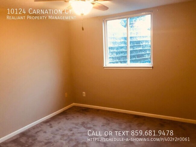 Foto del edificio - 10124 Carnation Ct