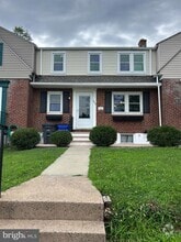 Building Photo - 663 Hawthorne Ave