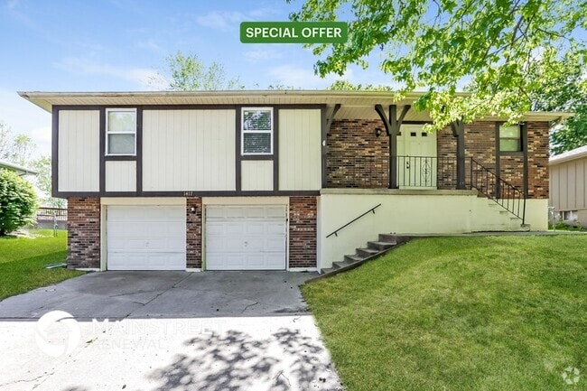 Building Photo - 1417 N Millburn Ave