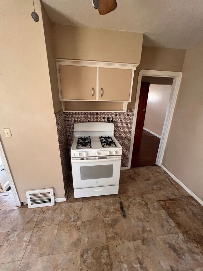 Foto del edificio - 3914 Brookside Blvd