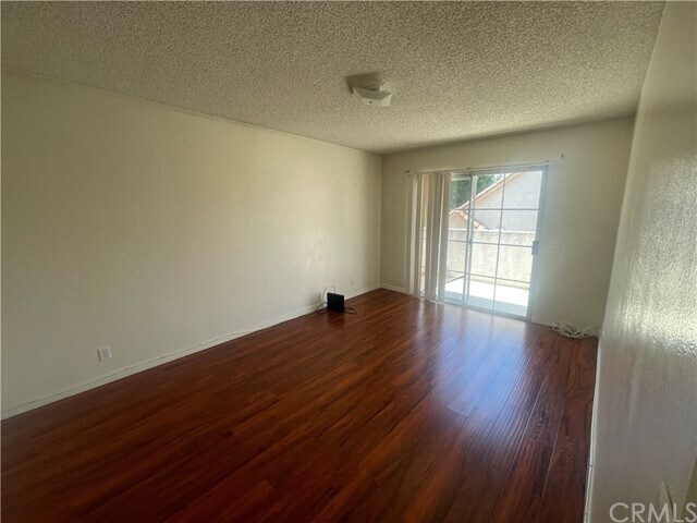Building Photo - 1379 S Park Ave