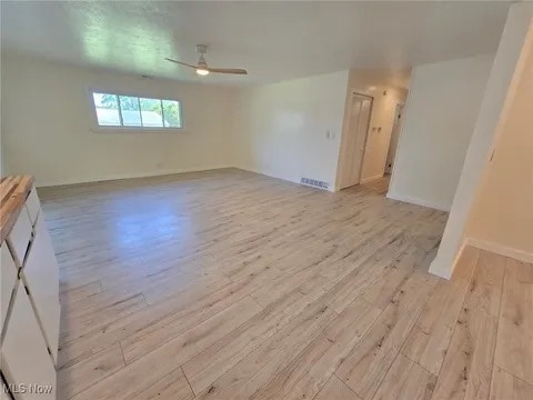 Foto del edificio - 10306 Winthrop Rd