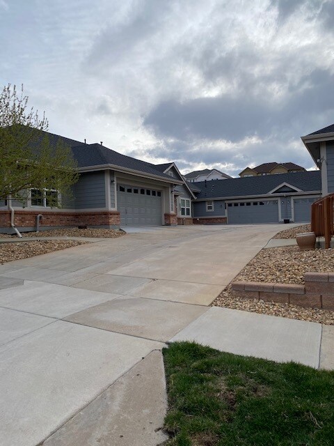 Building Photo - 7551 S Addison Way