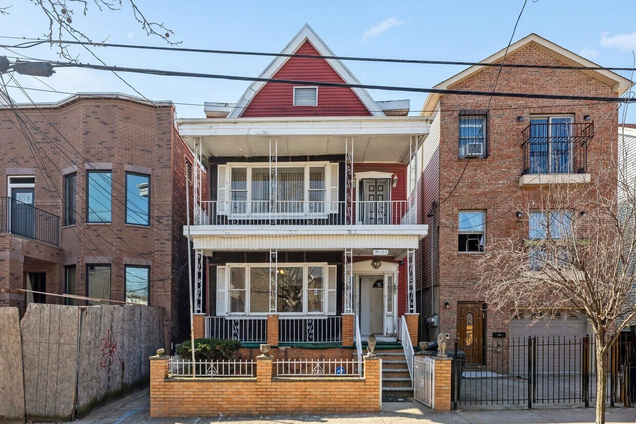 Foto principal - 163 Bidwell Ave
