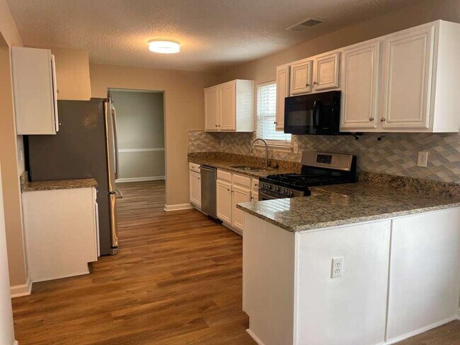 Foto del edificio - 408 Canoga Ct
