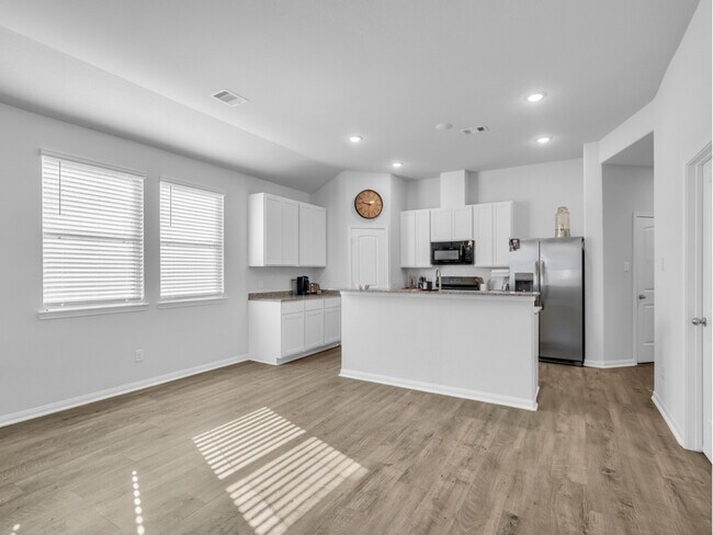 Foto del edificio - 740 Brown Rd