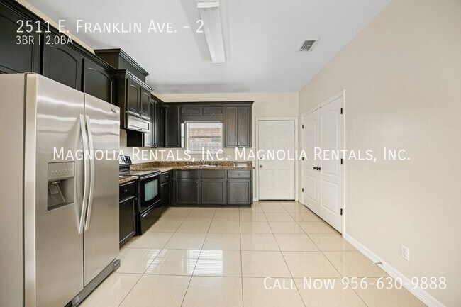 Foto del edificio - 2511 E Franklin Ave
