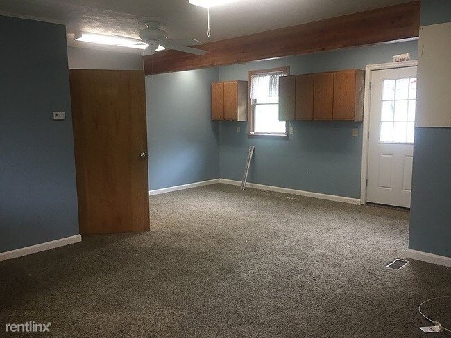 Foto del edificio - 14740 harmonsburg rd