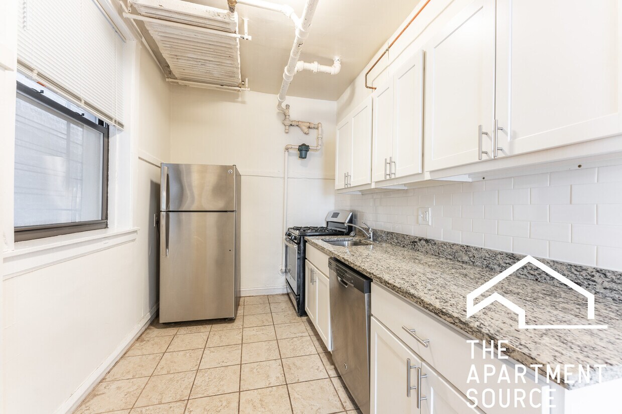 Photo - 520 West Cornelia Ave. Unit G