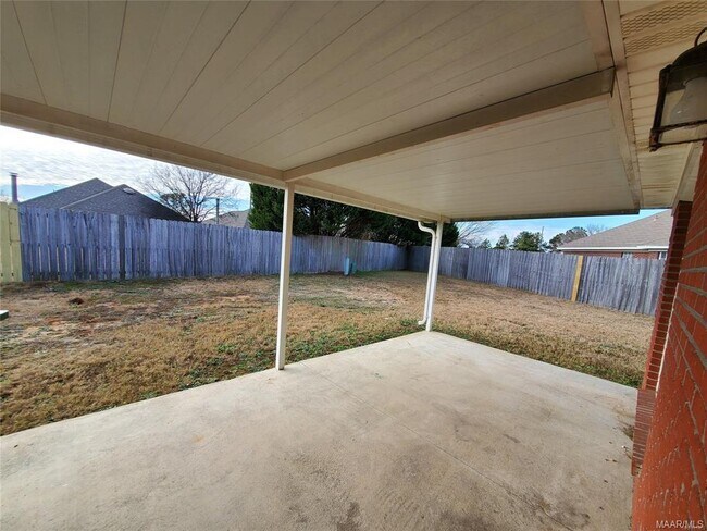 Foto del edificio - 517 Sandfield Ct