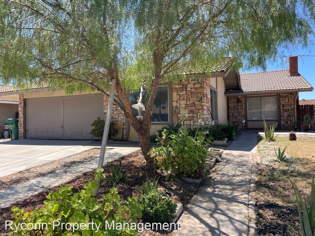 Building Photo - 4 br, 2 bath House - 12701 Valley Meadows