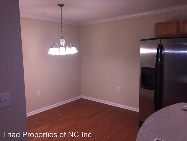 Building Photo - 2 br, 2 bath House - 5238 #F Hilltop Rd.