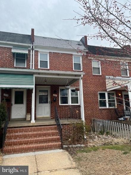 Photo - 1231 W 37th St Townhome