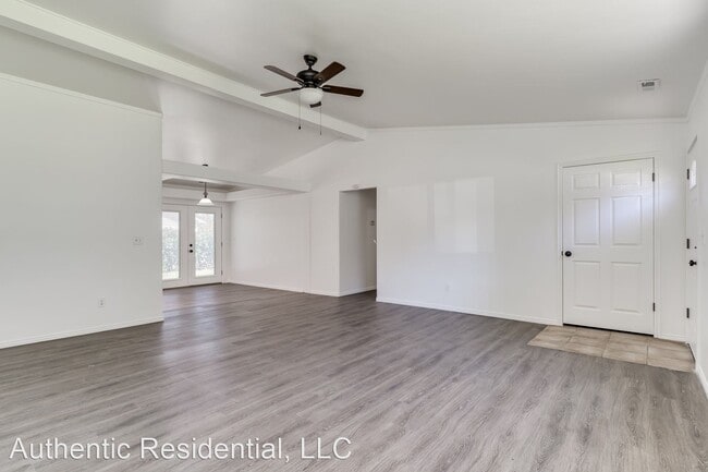 Building Photo - 3 br, 2 bath House - 1263 N 925 E